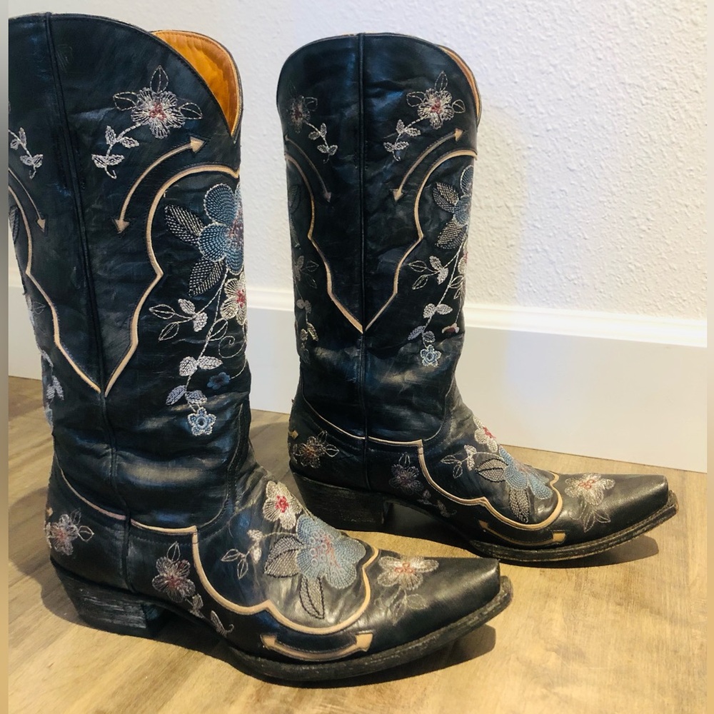 Old Gringo Embroidered Black Bonnie boot 9 and 9.5